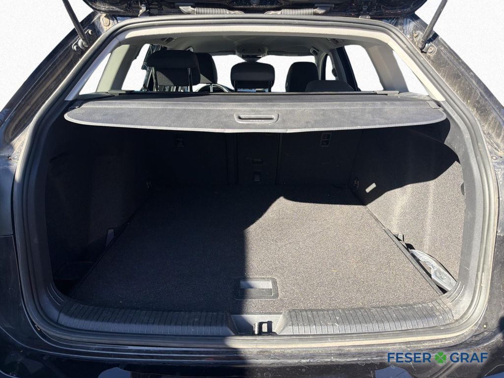 Volkswagen Golf 2022 г. Чёрный, пробег 45000 км