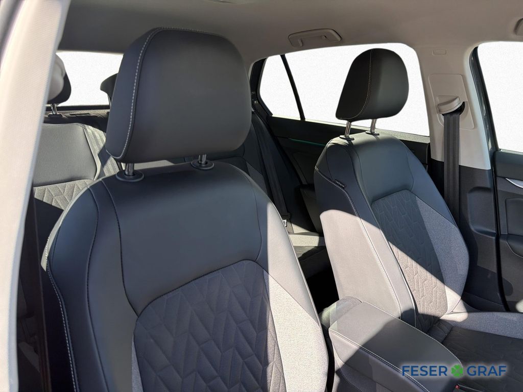 Volkswagen Golf 2025 г. Серый, пробег 23150 км