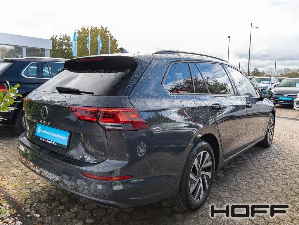 Volkswagen Golf 2023 г. Серый, пробег 30087 км