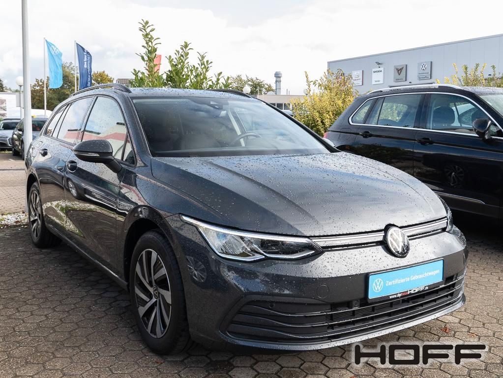 Volkswagen Golf 2023 г. Серый, пробег 30087 км