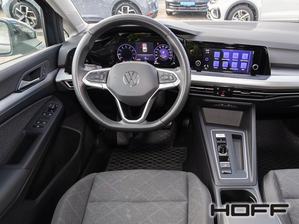 Volkswagen Golf 2023 г. Серый, пробег 30087 км