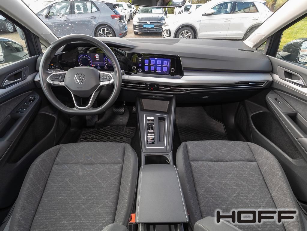 Volkswagen Golf 2023 г. Серый, пробег 30087 км
