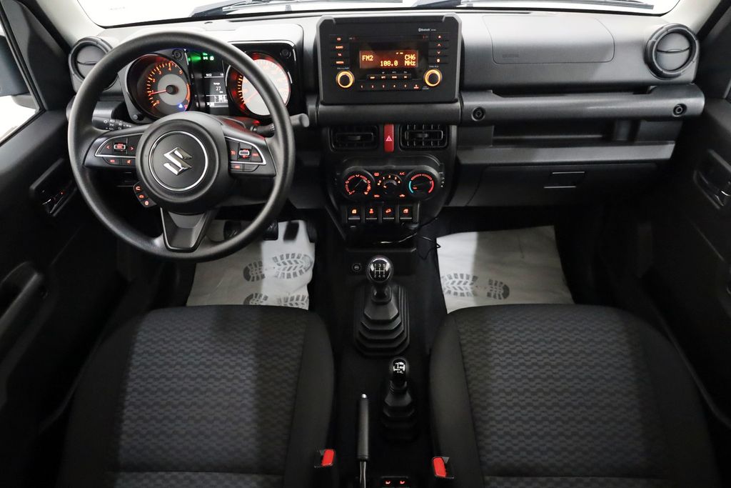 Suzuki Jimny 2023 г. Зелёный, пробег 37340 км