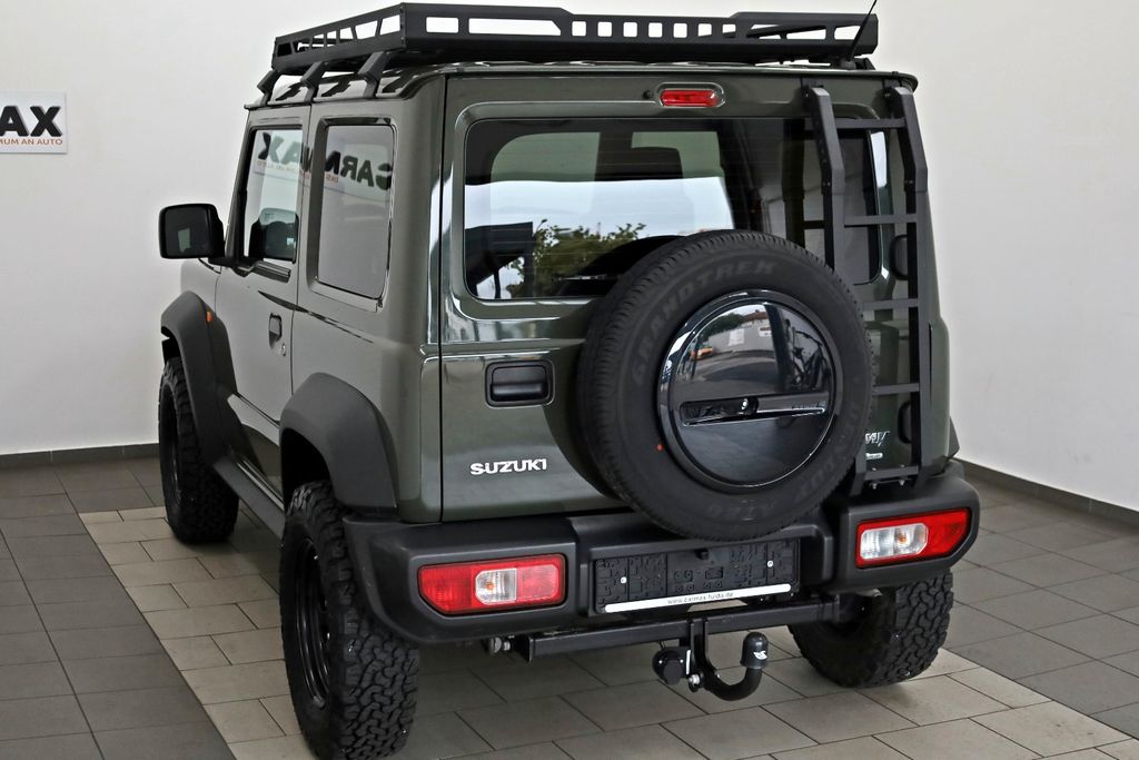 Suzuki Jimny 2023 г. Зелёный, пробег 37340 км