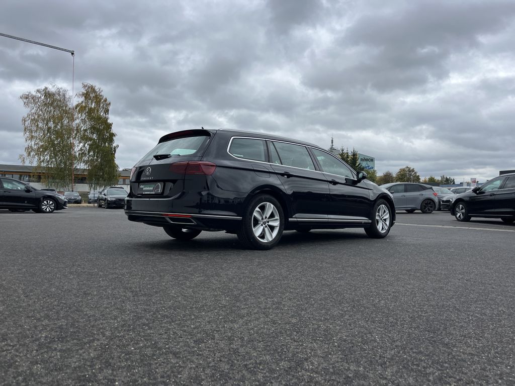 Volkswagen PASSAT VARIANT 2023 г. Чёрный, пробег 39987 км
