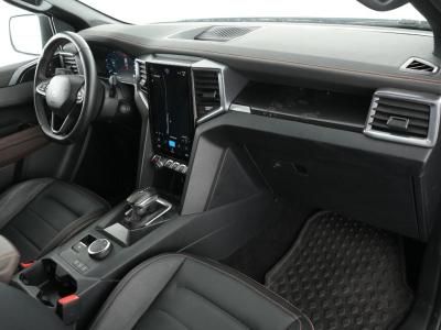 Volkswagen Amarok 2025 г. Синий, пробег 15300 км