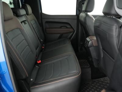Volkswagen Amarok 2025 г. Синий, пробег 15300 км