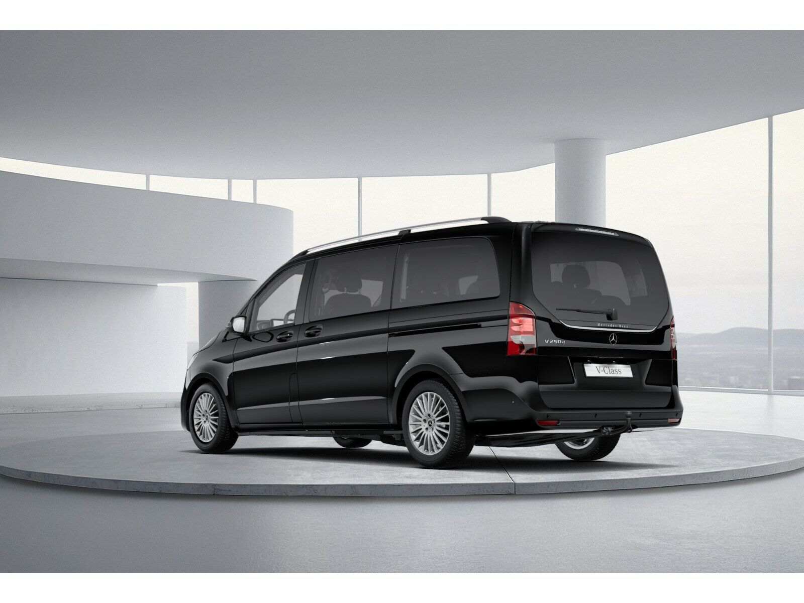 Mercedes-Benz V 250 2025 г. Чёрный, пробег 11556 км
