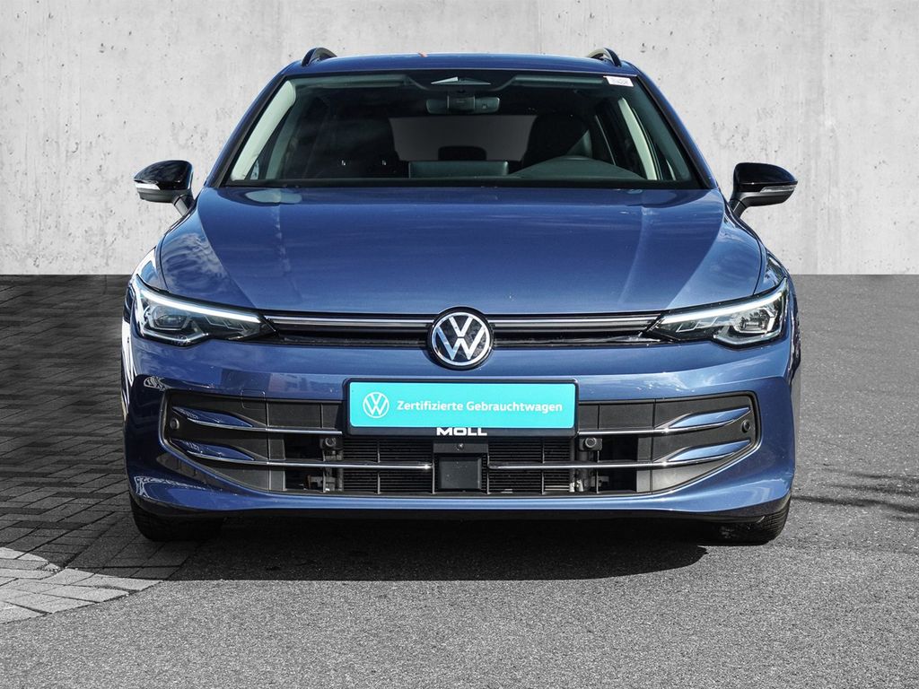 Volkswagen Golf 2026 г. Синий, пробег 26403 км