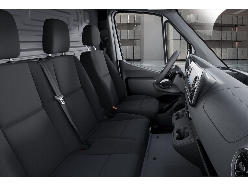 Mercedes-Benz SPRINTER 2025 г. Белый, пробег 55168 км