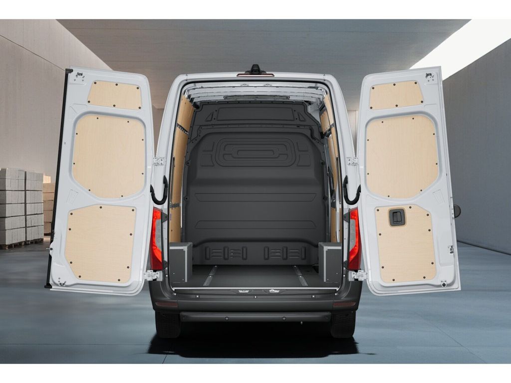 Mercedes-Benz SPRINTER 2025 г. Белый, пробег 55168 км