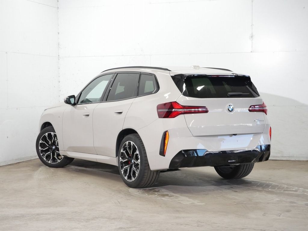 BMW X3 2026 г. Серебристый, пробег 12785 км