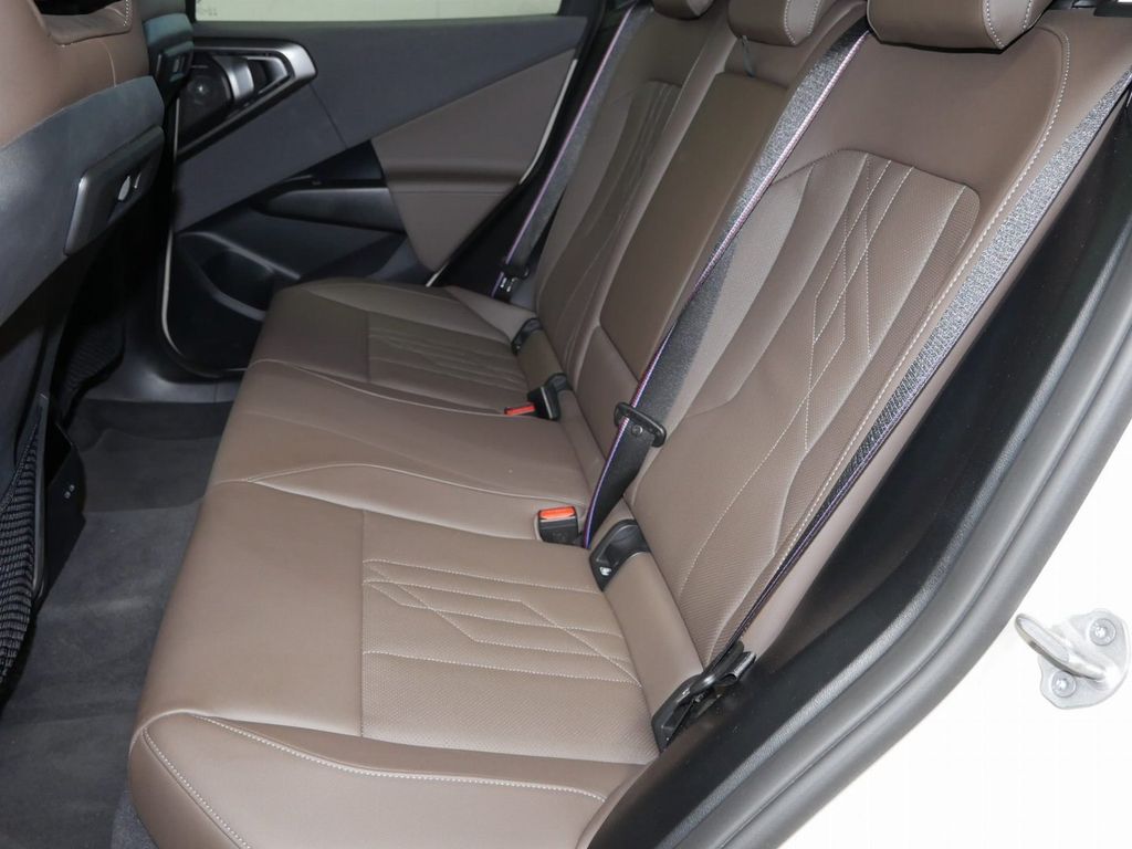 BMW X3 2026 г. Серебристый, пробег 12785 км