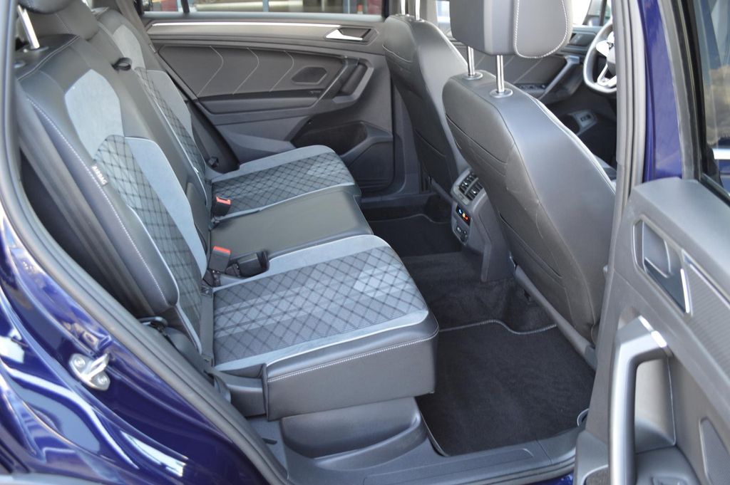 Volkswagen TIGUAN ALLSPACE 2023 г. Синий, пробег 52100 км