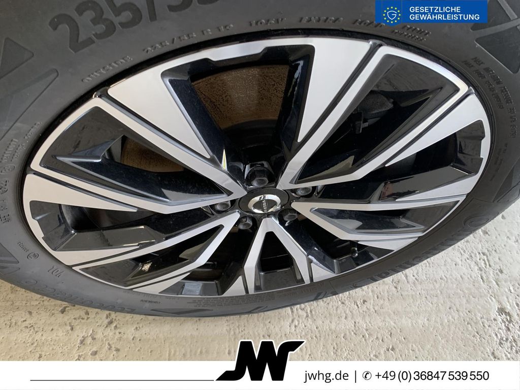 Volvo XC60 2023 г. Серый, пробег 48525 км