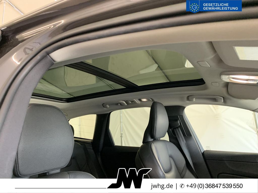 Volvo XC60 2023 г. Серый, пробег 48525 км