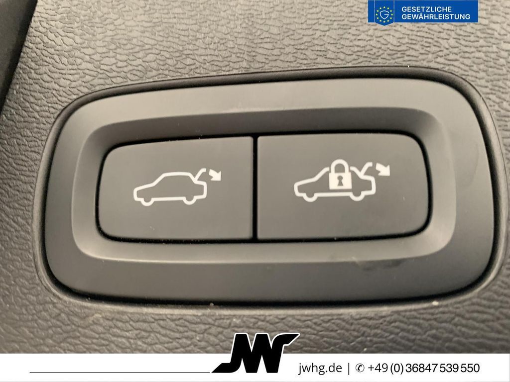 Volvo XC60 2023 г. Серый, пробег 48525 км