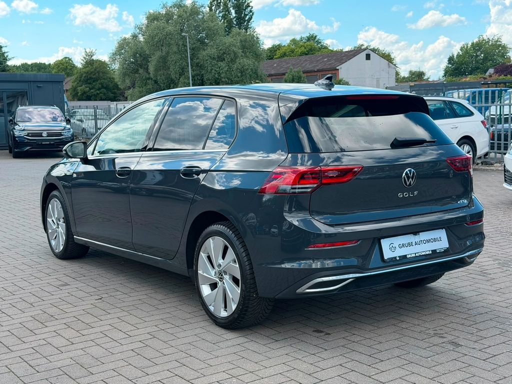 Volkswagen Golf 2024 г. Серый, пробег 36090 км
