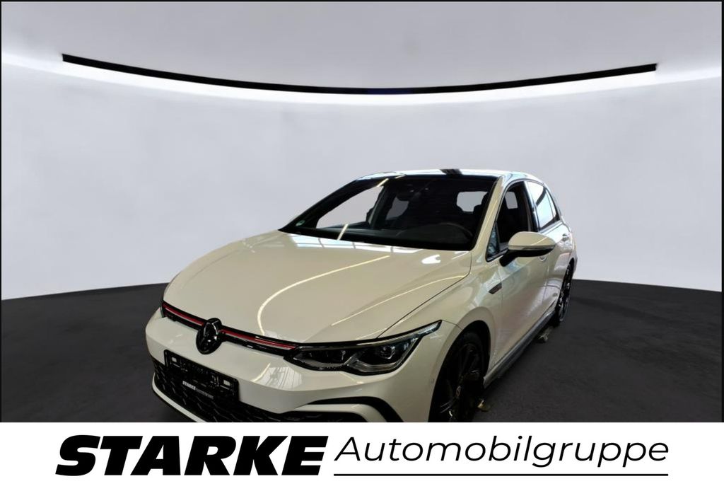 Volkswagen Golf 2023 г. Белый, пробег 21252 км