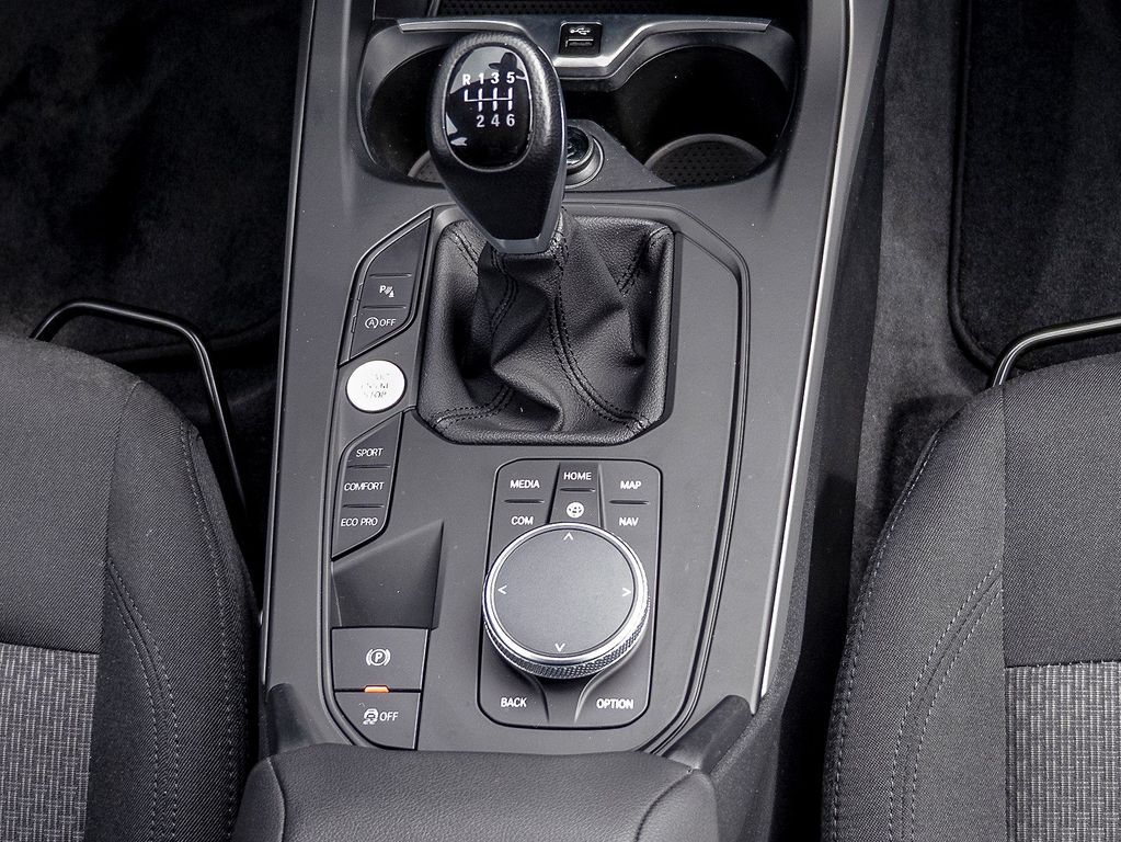 BMW 118 2023 г. Белый, пробег 41892 км