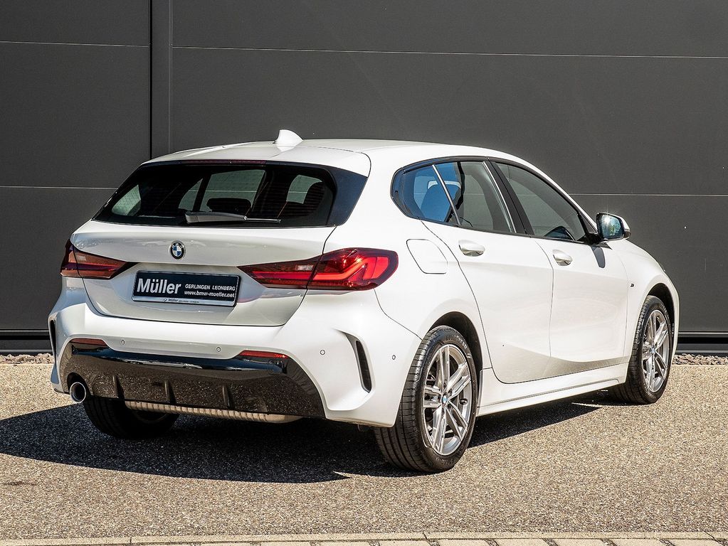 BMW 118 2022 г. Белый, пробег 39051 км