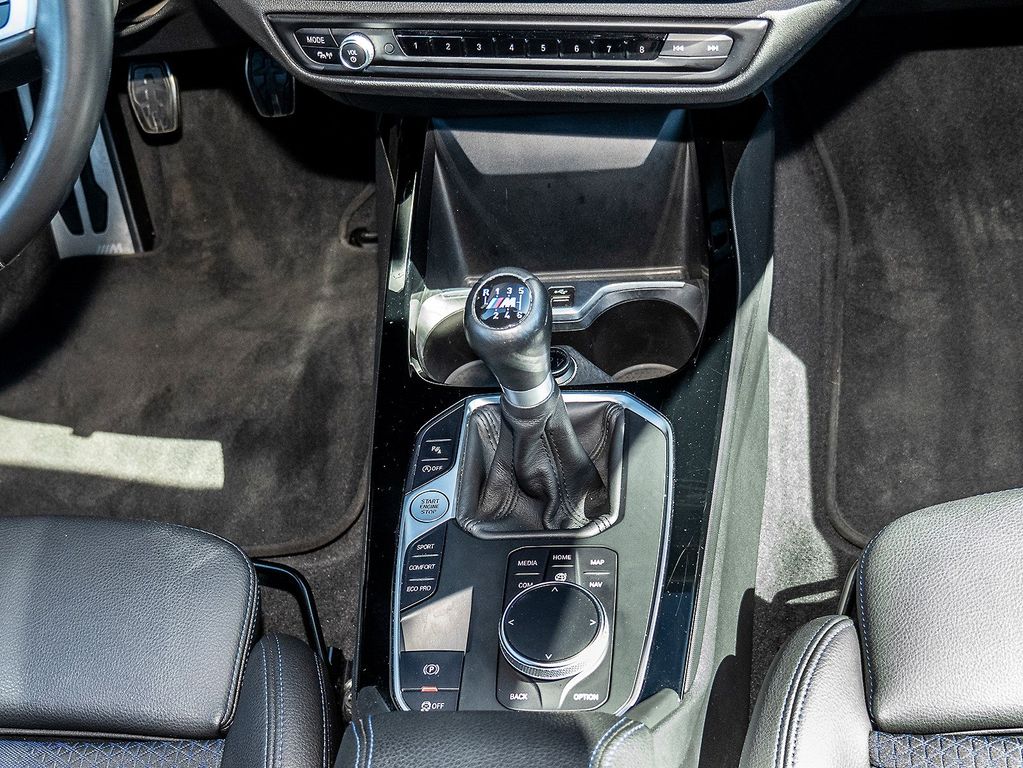 BMW 118 2022 г. Белый, пробег 39051 км