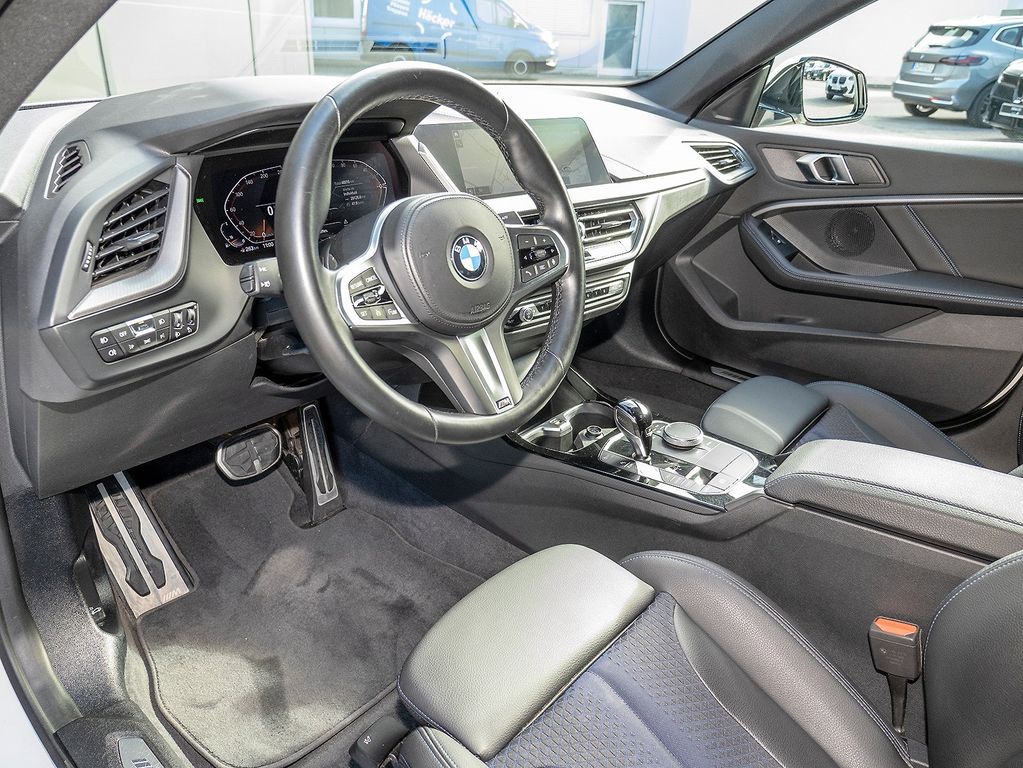BMW 218 GRAN COUPÉ 2023 г. Белый, пробег 48706 км