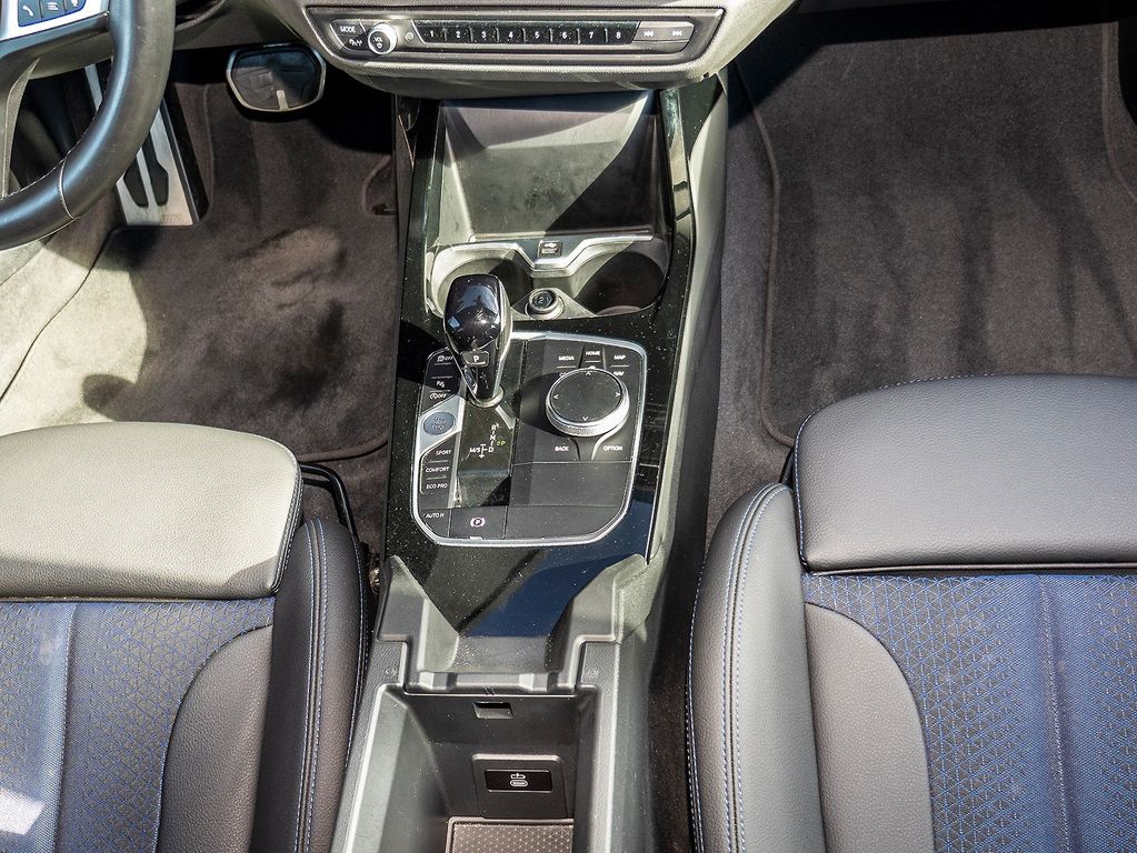 BMW 218 GRAN COUPÉ 2023 г. Белый, пробег 48706 км