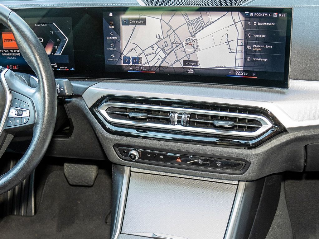 BMW 330 2023 г. Синий, пробег 29675 км