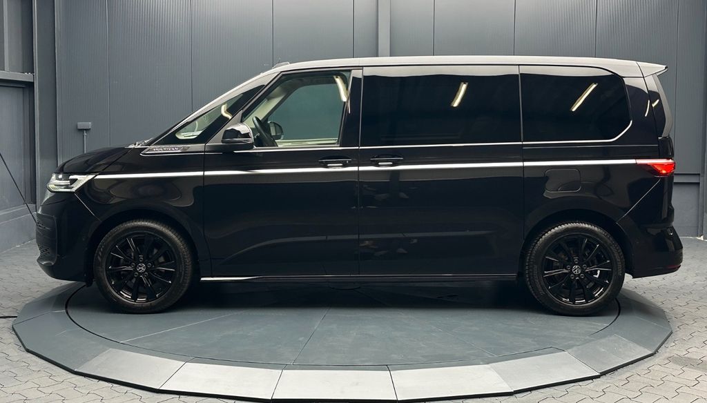 Volkswagen T7 MULTIVAN 2025 г. Чёрный, пробег 36850 км