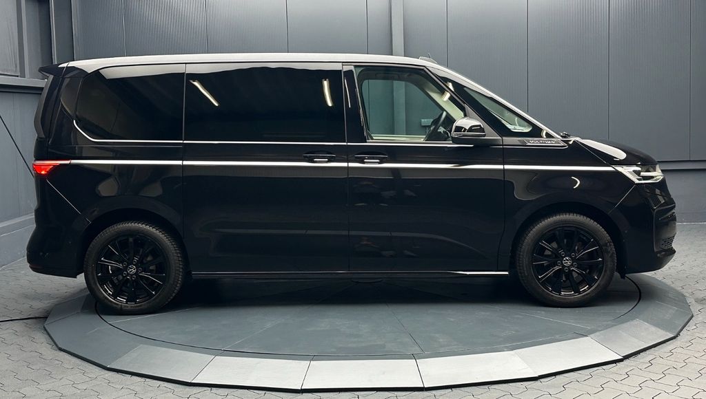 Volkswagen T7 MULTIVAN 2025 г. Чёрный, пробег 36850 км