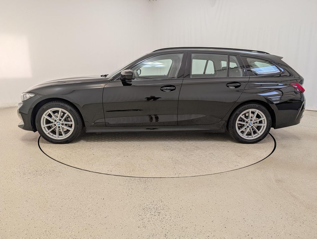 BMW 318 2025 г. Чёрный, пробег 36870 км
