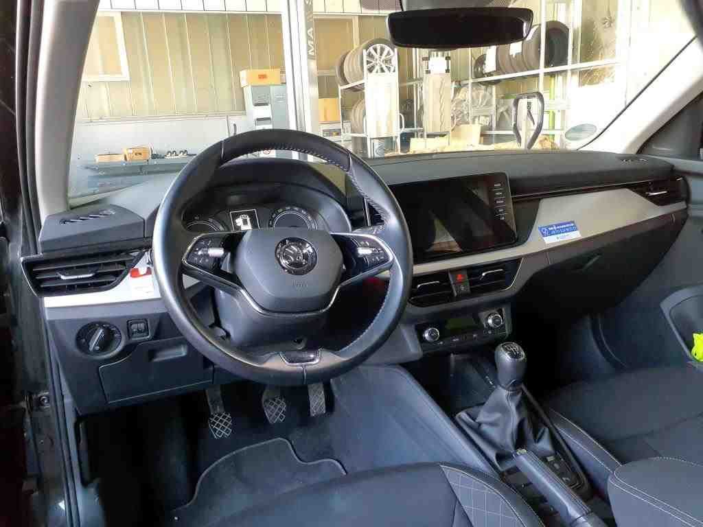 Skoda Kamiq 2021 г. Чёрный, пробег 39400 км