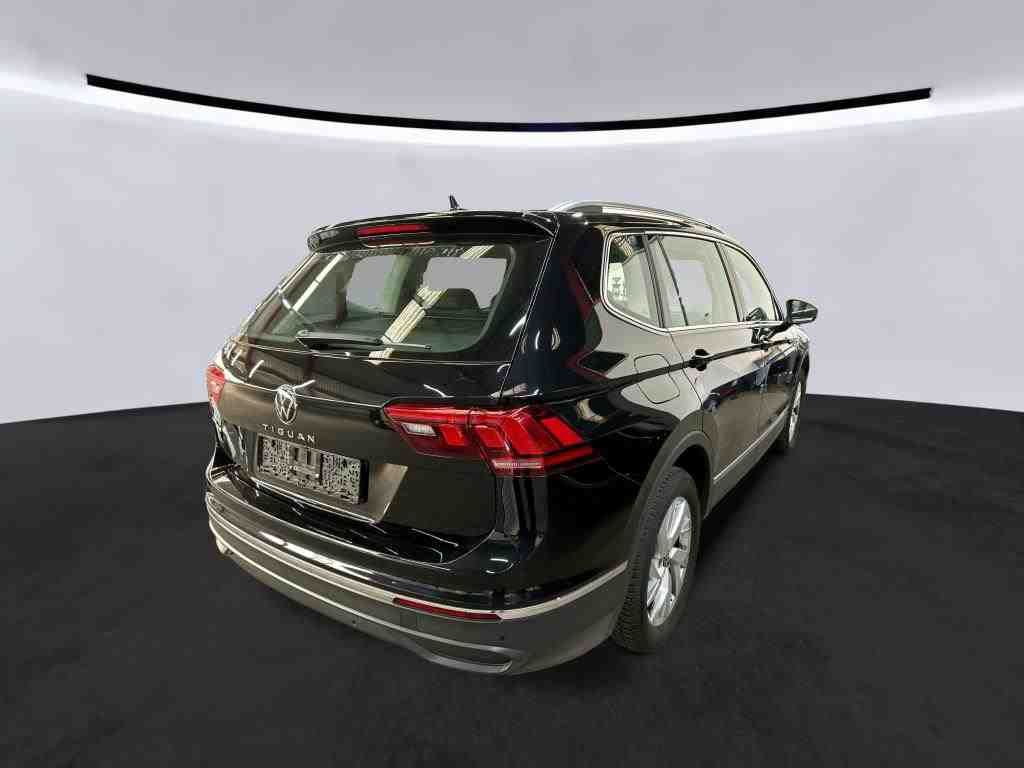 Volkswagen TIGUAN ALLSPACE 2025 г. Чёрный, пробег 36900 км