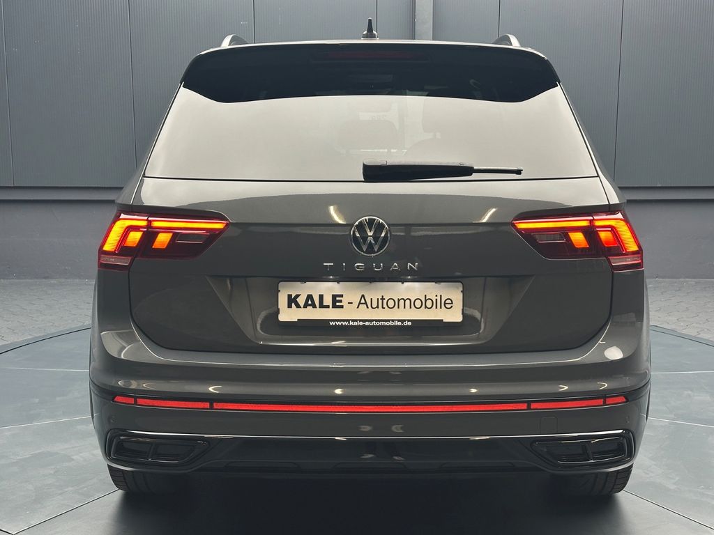 Volkswagen Tiguan 2023 г. Серый, пробег 53000 км