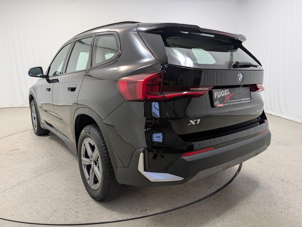 BMW X1 2025 г. Чёрный, пробег 51795 км