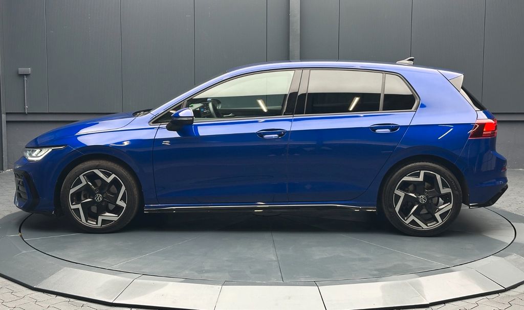 Volkswagen Golf 2025 г. Синий, пробег 17750 км