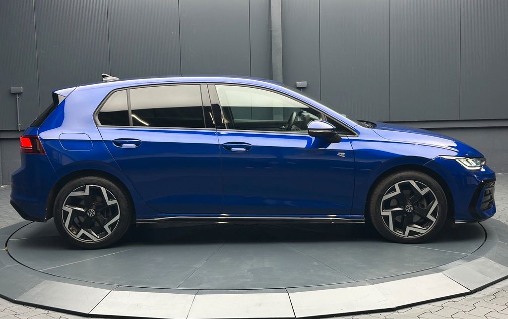 Volkswagen Golf 2025 г. Синий, пробег 17750 км