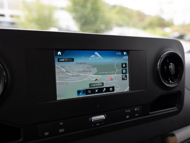 Mercedes-Benz SPRINTER 2023 г. Белый, пробег 45026 км