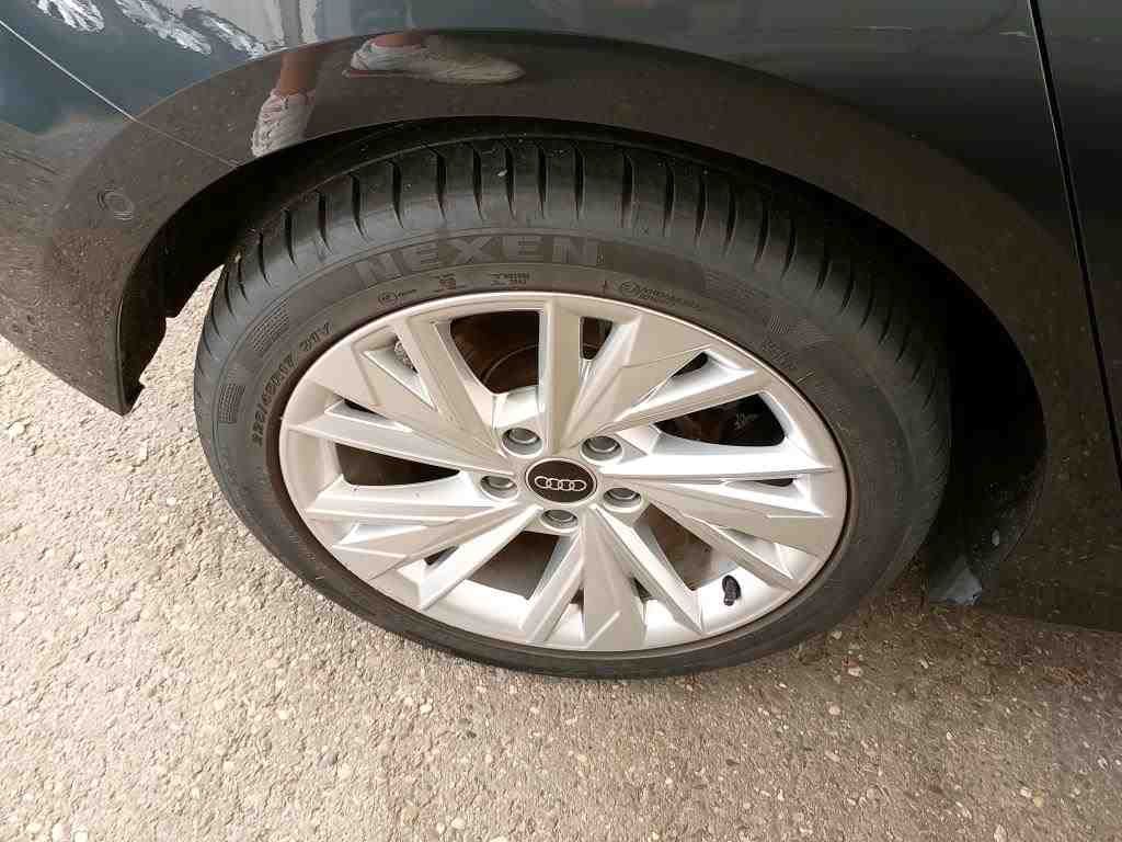 Audi A3 2023 г. Серый, пробег 45300 км