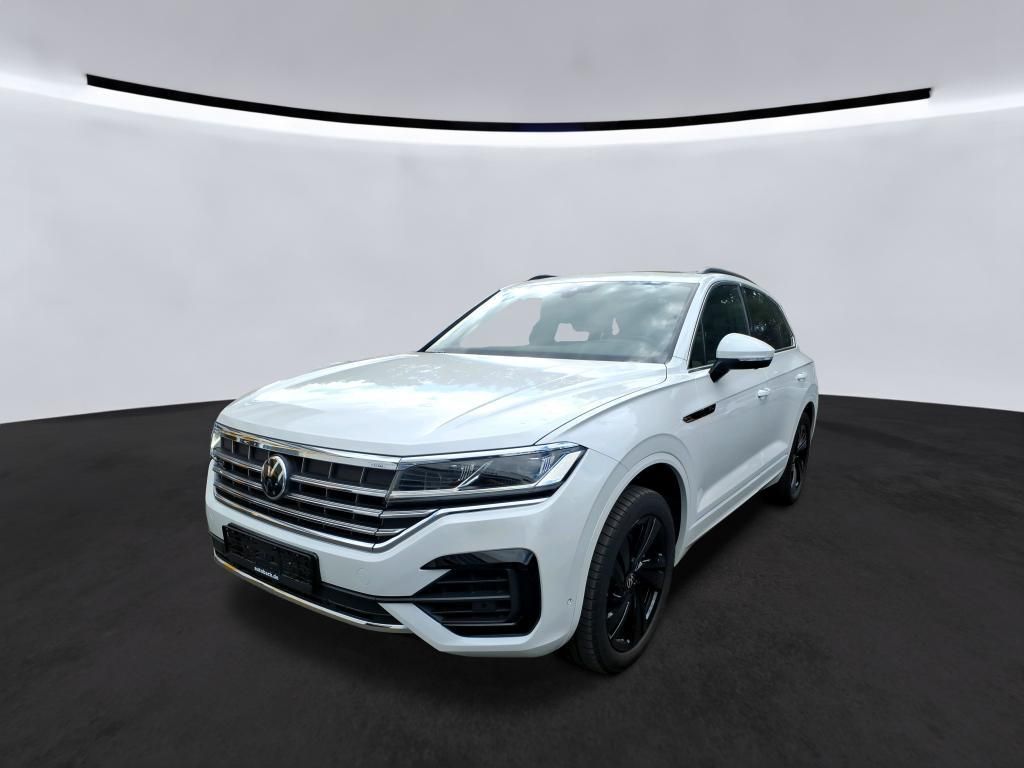 Volkswagen Touareg 2022 г. Белый, пробег 41419 км