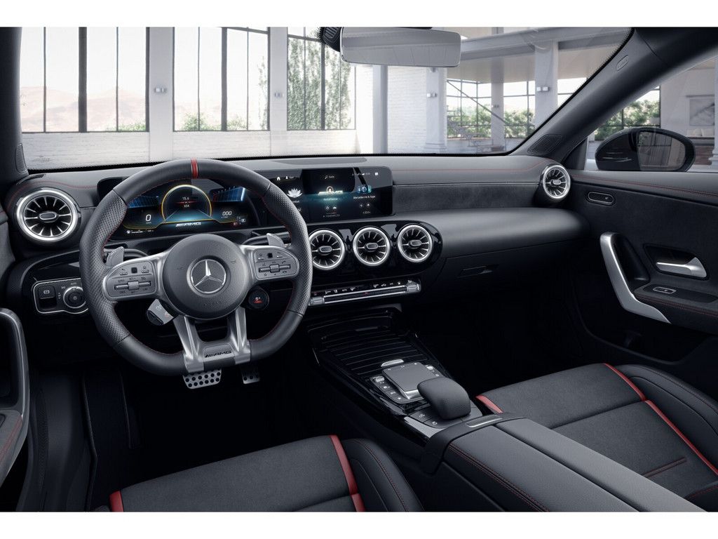 Mercedes-Benz CLA 35 AMG 2022 г. Белый, пробег 43442 км