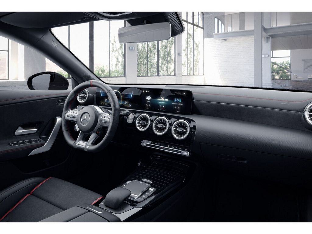 Mercedes-Benz CLA 35 AMG 2022 г. Белый, пробег 43442 км