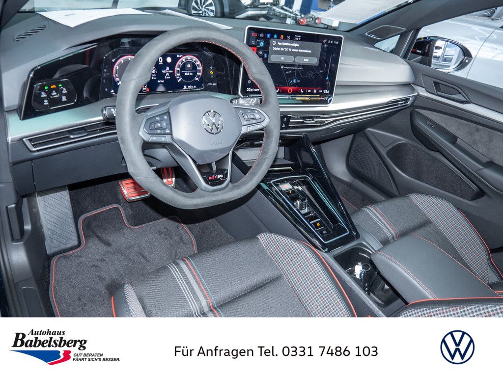 Volkswagen Golf 2026 г. Зелёный, пробег 20 км