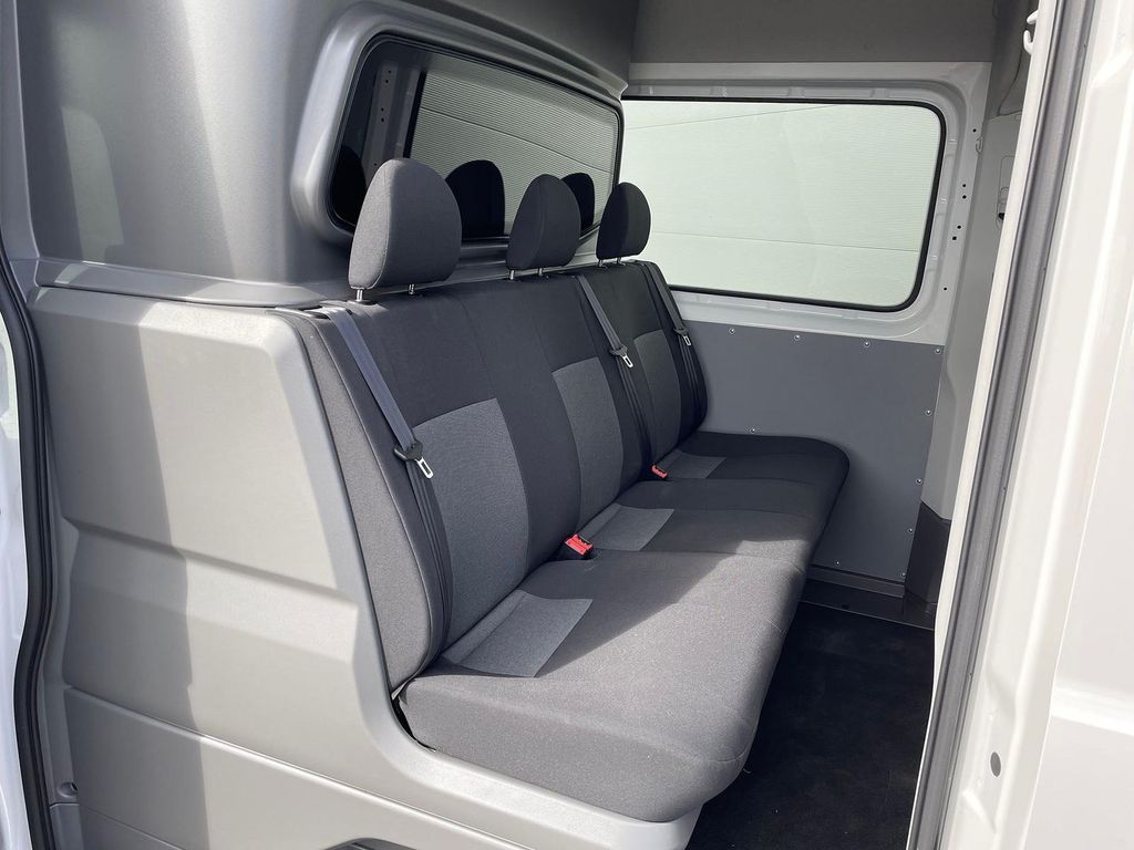 Volkswagen CRAFTER 2026 г. Белый, пробег 30533 км