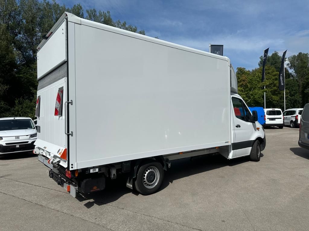 Mercedes-Benz SPRINTER 2025 г. Белый, пробег 32490 км