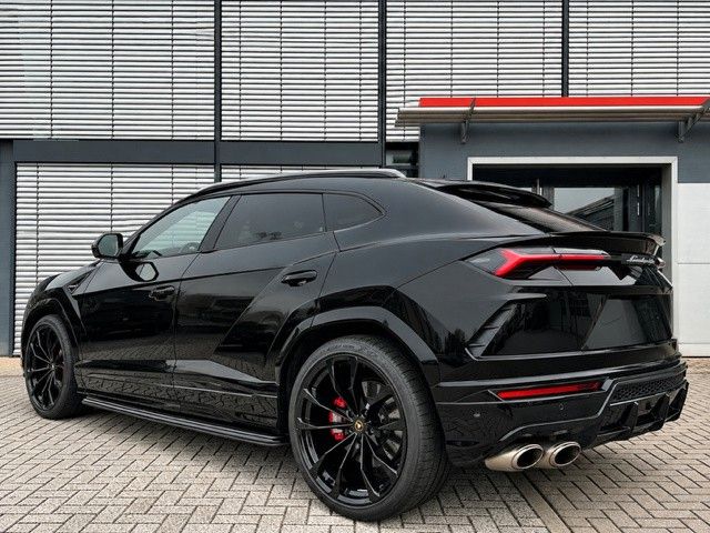 Lamborghini Urus 2021 г. Чёрный, пробег 38745 км
