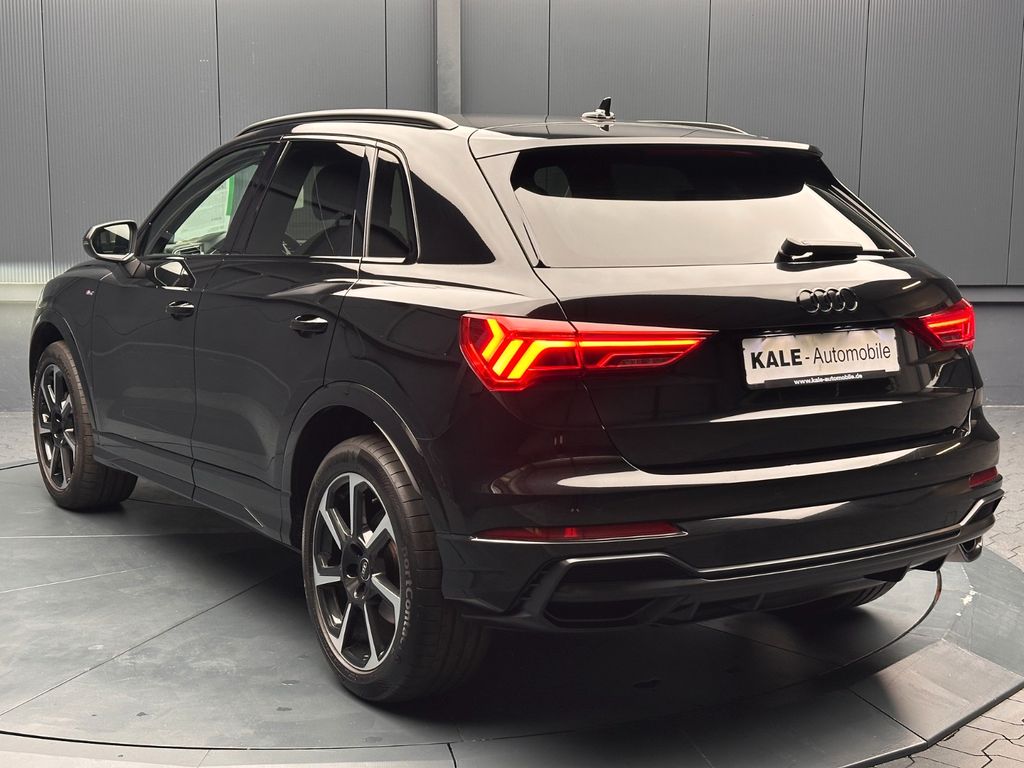 Audi Q3 2022 г. Чёрный, пробег 59000 км