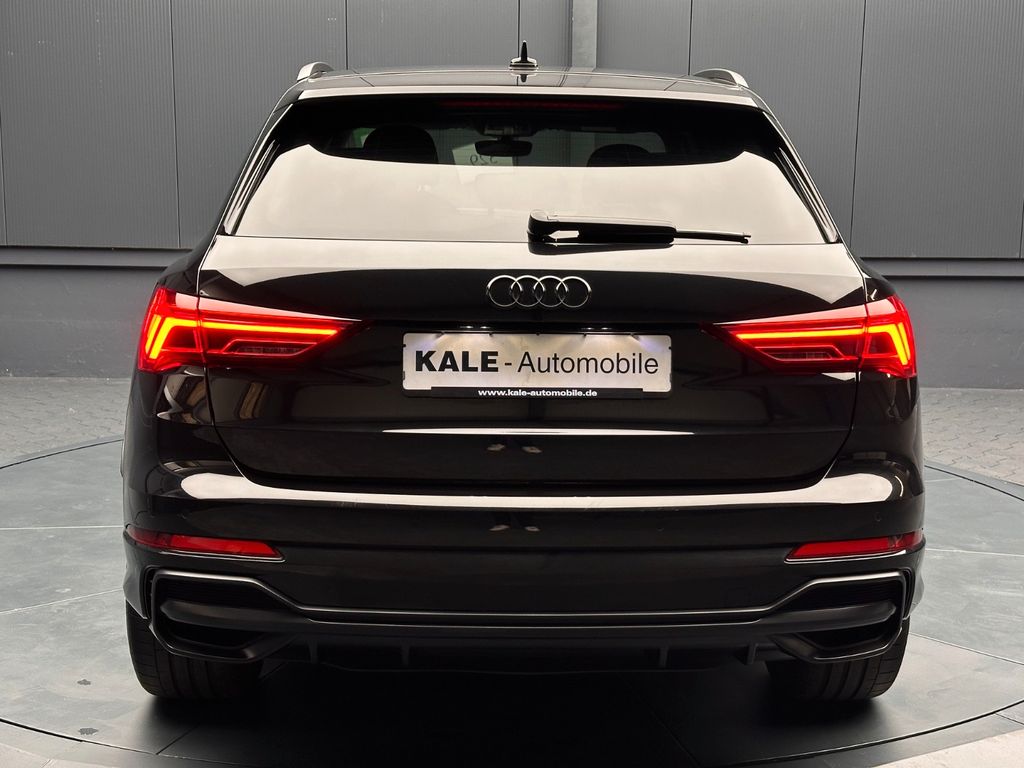 Audi Q3 2022 г. Чёрный, пробег 59000 км
