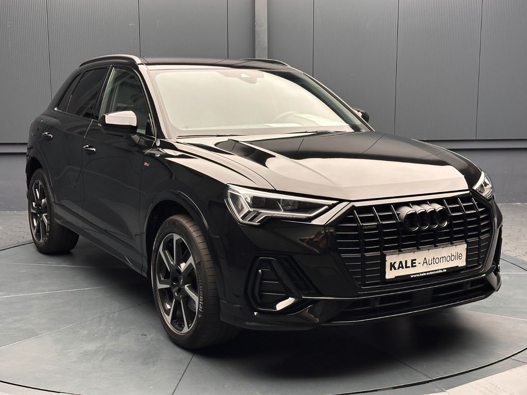 Audi Q3 2022 г. Чёрный, пробег 59000 км